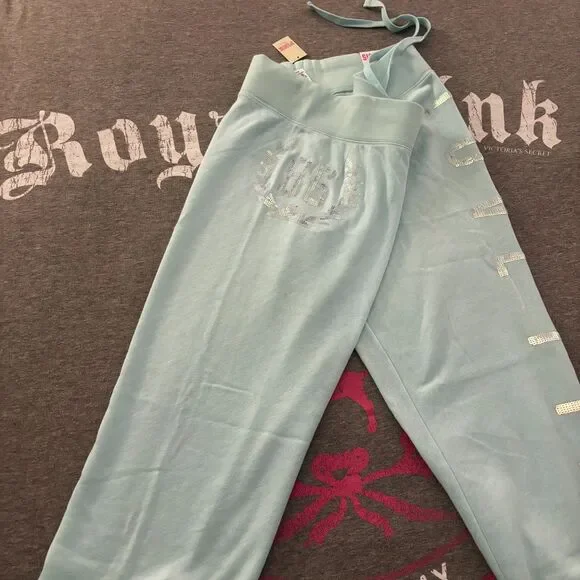 NWT Victoria’s Secret PINK Baby Blue Iridescent Sequin Bling Capri Pants- SM - Picture 10 of 12